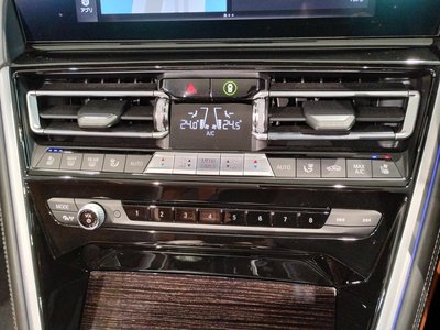 2020 BMW 8 SERIES CABRIOLET 缩略图 17