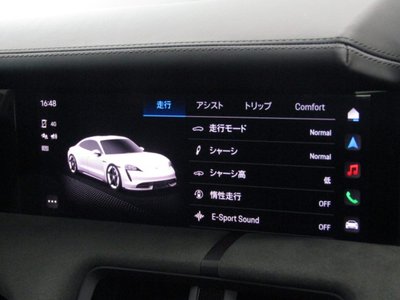 صورة 13 لـ 2023 Porsche TAYCAN