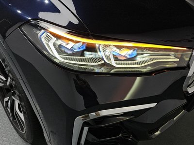 BMW X7 - 10