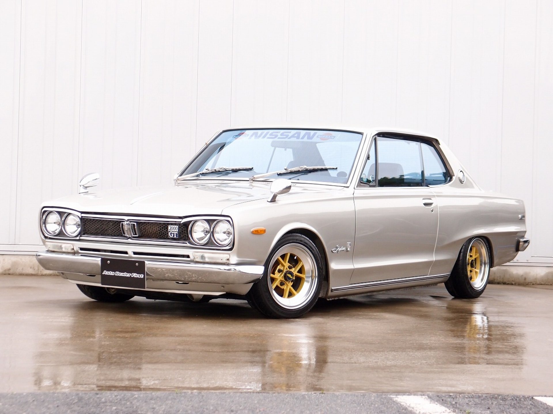 NISSAN SKYLINE COUPE - View 1