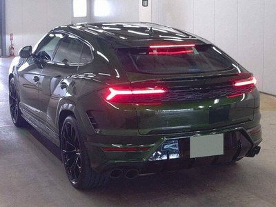 2026 Lamborghini URUS 照片 2
