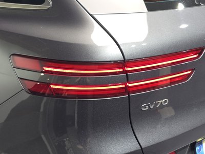 2023 Genesis GV70 — фото 10
