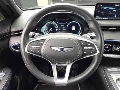 2023 Genesis GV70 — миниатюра 20
