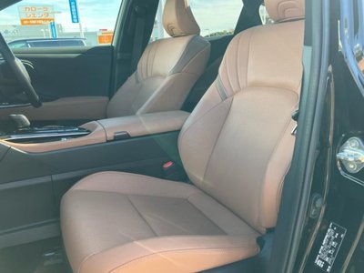 TOYOTA CROWN SPORT - 6