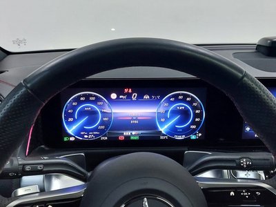 2025 Mercedes-BENZ EQB — фото 8