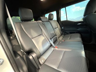 TOYOTA LAND CRUISER 250 - 9