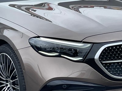 MERCEDES-BENZ E-CLASS - 4