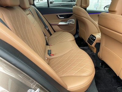 MERCEDES-BENZ E-CLASS - 8
