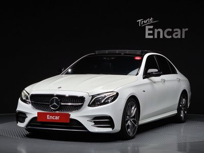 MERCEDES-BENZ E-CLASS - 1