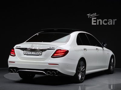 MERCEDES-BENZ E-CLASS - 3