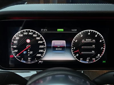 MERCEDES-BENZ E-CLASS - 8