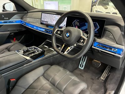 BMW 7 SERIES - 8