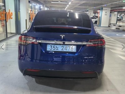 2020 Tesla MODEL X — фото 6