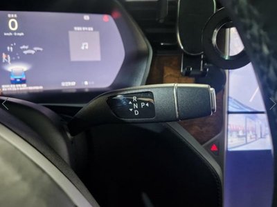 2020 Tesla MODEL X — миниатюра 14