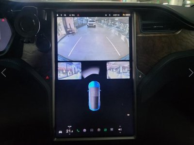 2020 Tesla MODEL X — фото 10