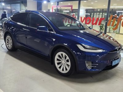 2020 Tesla MODEL X — фото 5