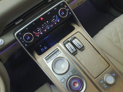 GENESIS GV80 - 8