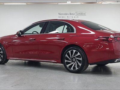 MERCEDES-BENZ E-CLASS - 5