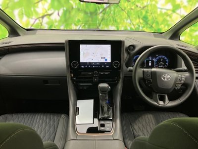 2025 Toyota ALPHARD photo 4