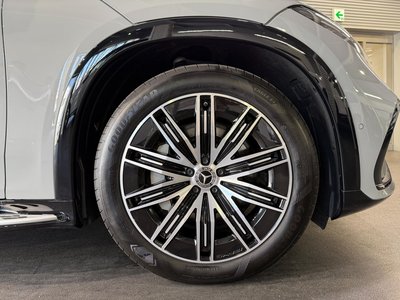 MERCEDES-BENZ EQS - 10