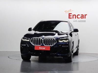 2021 BMW X6 — фото 2