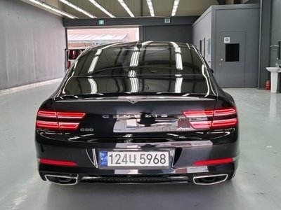 GENESIS G80 (RG3) - 3