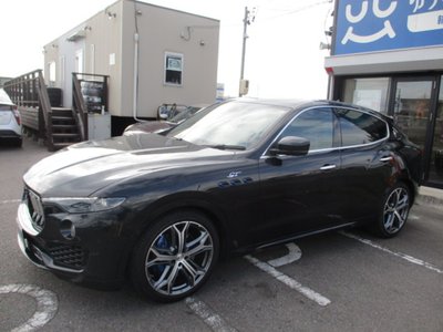 2023 Maserati LEVANTE thumbnail 15