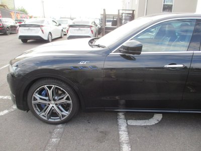 2023 Maserati LEVANTE thumbnail 22