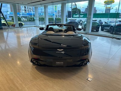 2021 Aston Martin DB11 VOLANTE — миниатюра 39