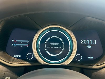2021 Aston Martin DB11 VOLANTE — миниатюра 16