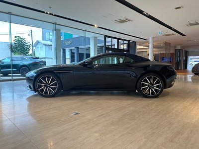 ASTON MARTIN DB11 VOLANTE - 6