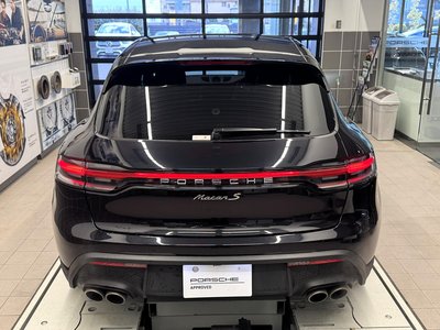 PORSCHE MACAN - 8