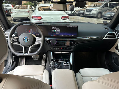 BMW I4 - 8