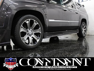 CADILLAC ESCALADE - 6