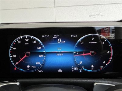 MERCEDES-BENZ GLB - 9