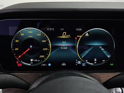 MERCEDES-BENZ E-CLASS - 8