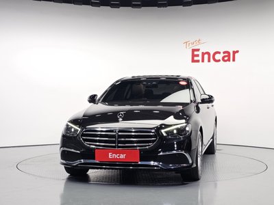 MERCEDES-BENZ E-CLASS - 2