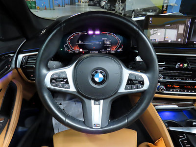 2021 BMW 5 SERIES thumbnail 15