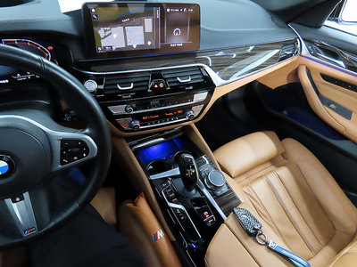 2021 BMW 5 SERIES thumbnail 12