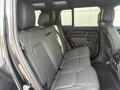 LAND ROVER DEFENDER - 9
