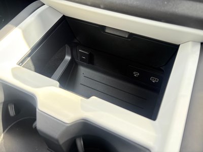 2025 LAND Rover DEFENDER 缩略图 39