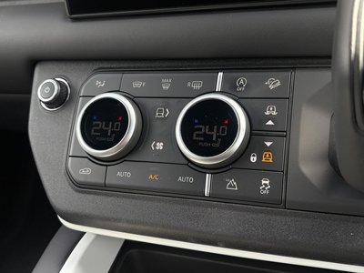 2025 LAND Rover DEFENDER 缩略图 37