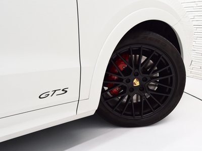 صورة مصغرة 21 لـ 2022 Porsche CAYENNE