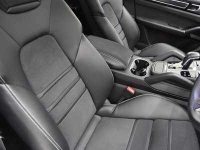 صورة مصغرة 12 لـ 2022 Porsche CAYENNE