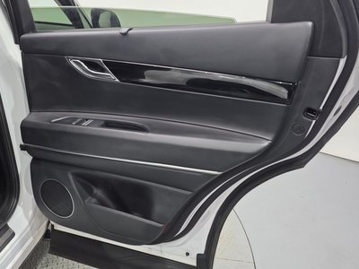2021 Genesis GV80 — миниатюра 15