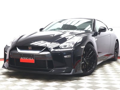 NISSAN GT-R - 1