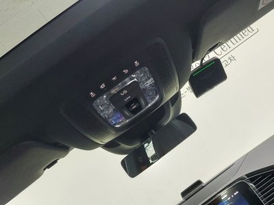 2025 Mercedes-BENZ GLE — миниатюра 17
