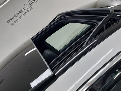 2025 Mercedes-BENZ GLE — миниатюра 12