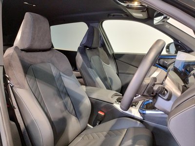 2025 BMW X3 — миниатюра 35