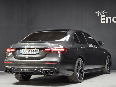 MERCEDES-BENZ E-CLASS - 3